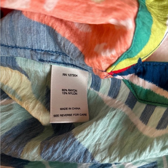 John Mark Tropical Floral Print Top - Picture 6 of 10